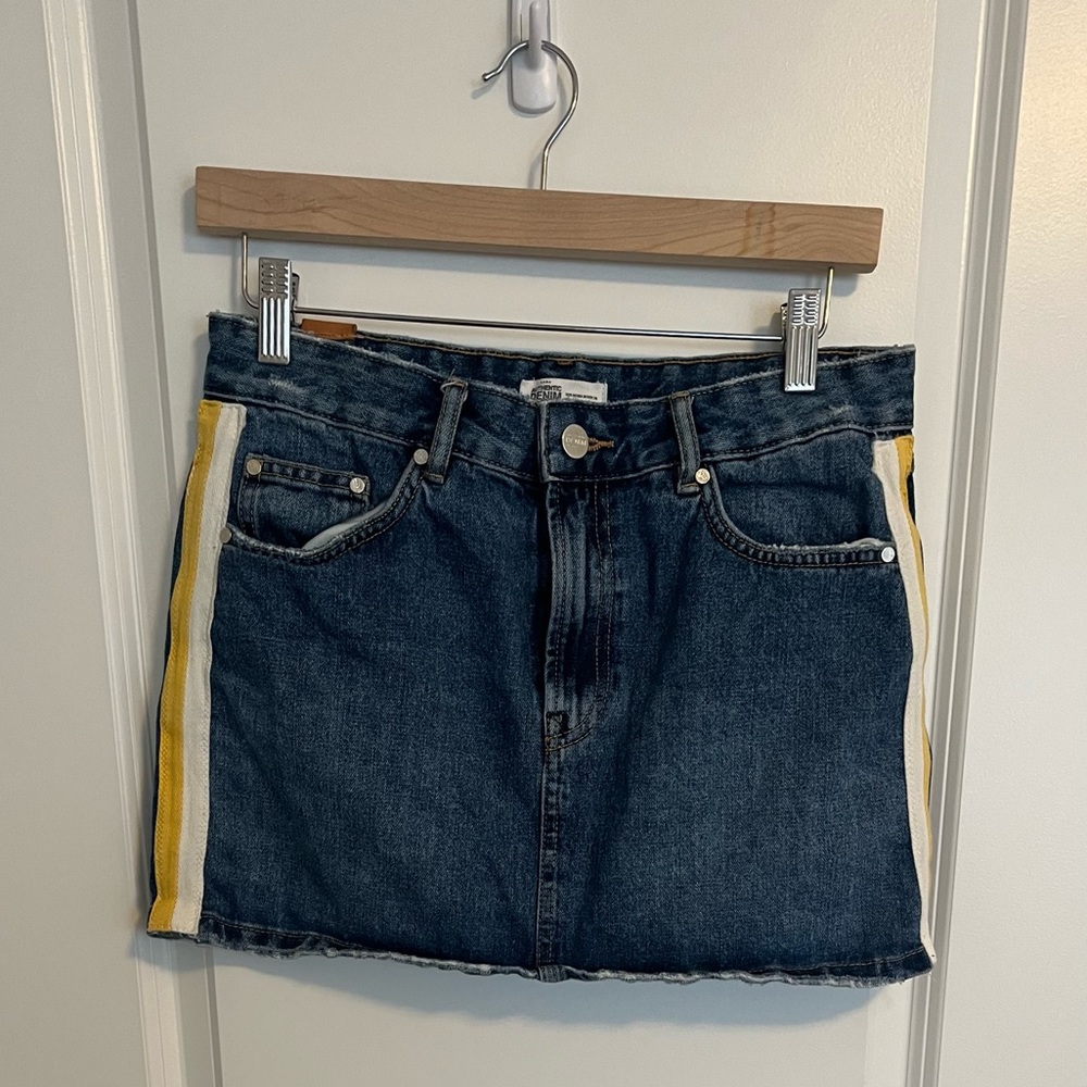 Zara Trafaluc Mini Skirt